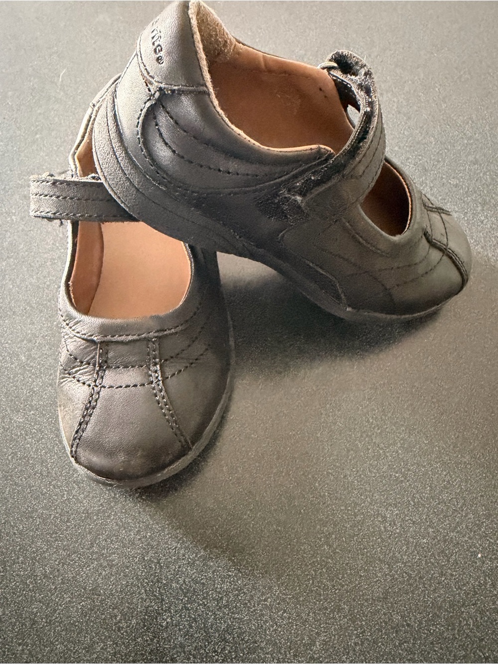 Black Kids Mary Jane Shoes - size 9M